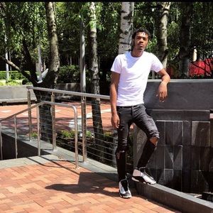 Meet your Posher, Isaiah